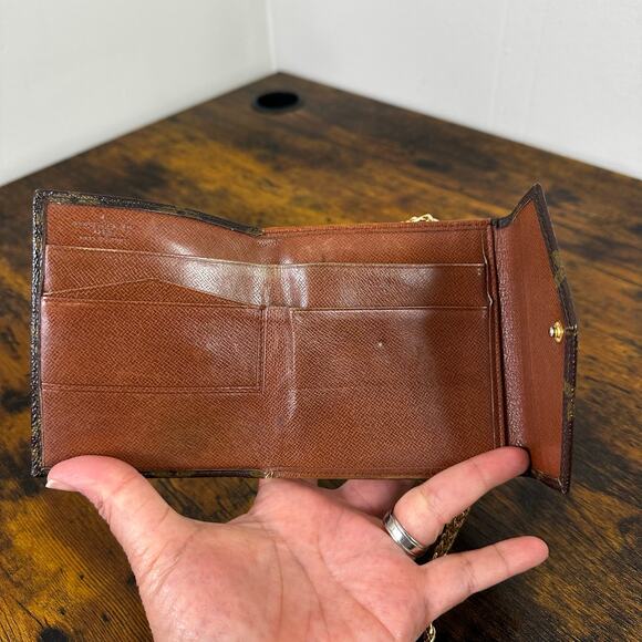 Louis Vuitton Vintage Monogram Compact Wallet - Picture 15 of 16